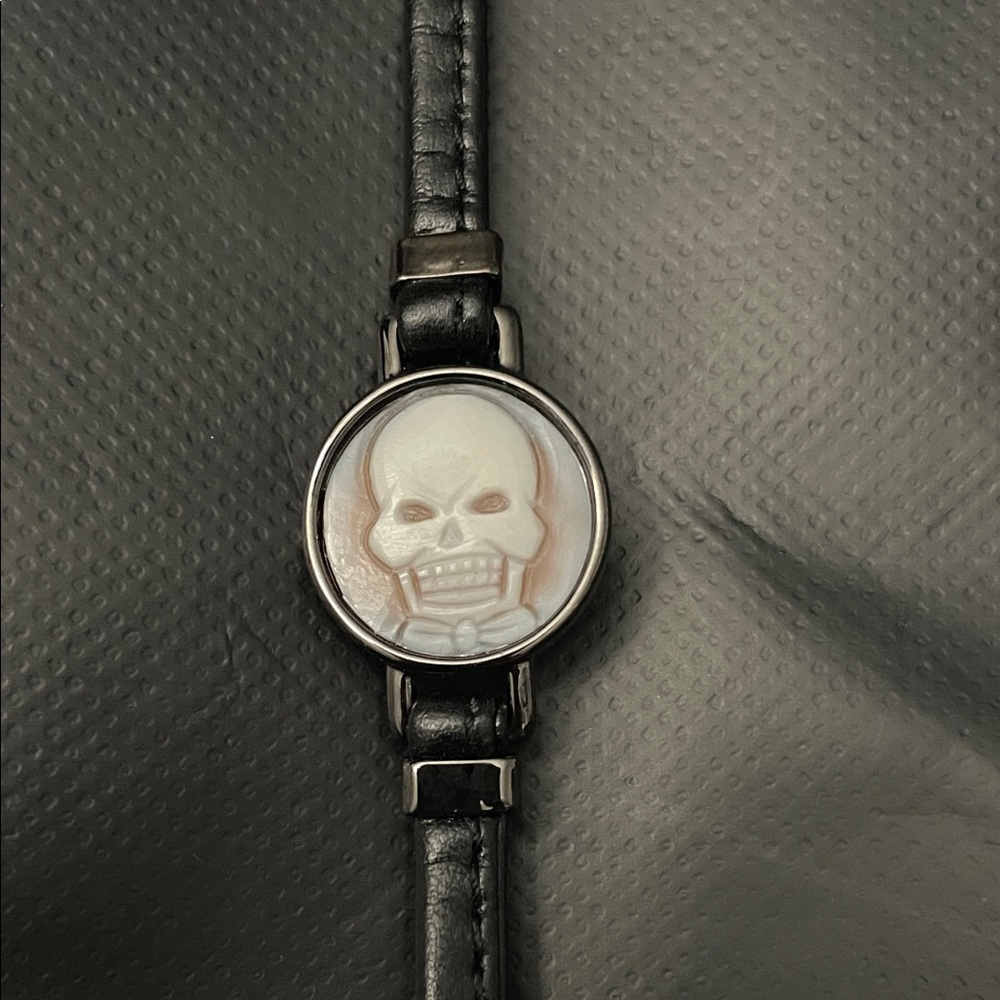 Black Skull Design bracelet